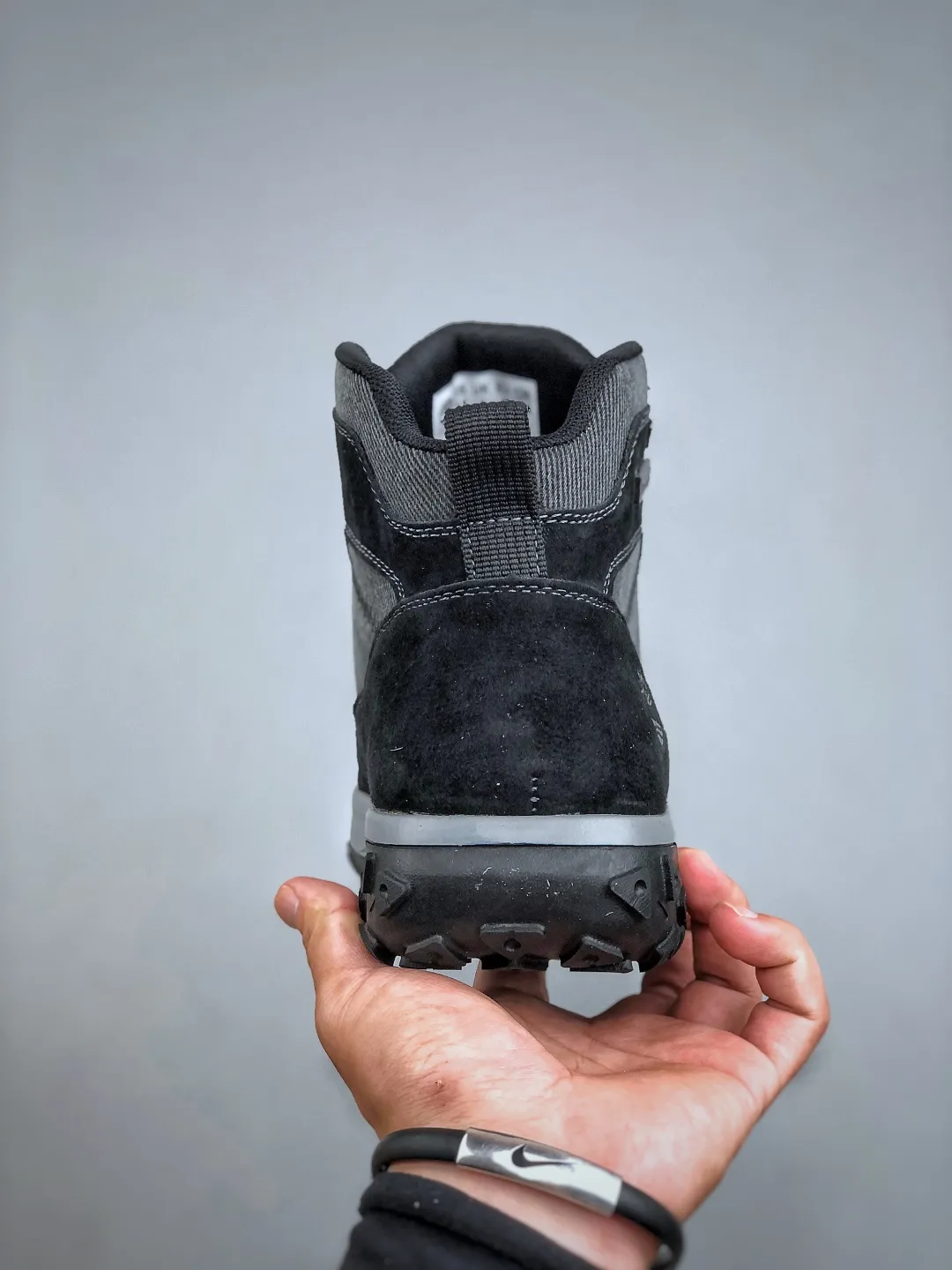 Local self-pickup💰480 supports store delivery. New goods🚀Timberland Timberland/Timberland outdoor high-top casual Martin boots series. Guangdong factory quality. Original box and original packaging. The fabric is made of Italian 🇮🇹 top-grade frosted fine-grained cowhide. It is paired with anti-odor and anti-corrosion genuine leather latex insoles to give you a perfect wearing experience. High-quality and durable. A must-have for sportsmen. Specially designed to treat those who are not handsome. High-quality and first-class foot feel. Size: 39-44